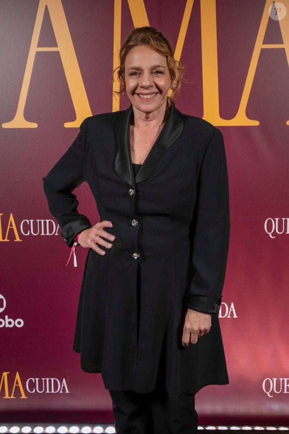 Diná é apontada como possível responsável pela morte de Francesca em 'Quem Ama Cuida'. Nas redes sociais, fãs levantam teorias sobre o passado misterioso das duas personagens