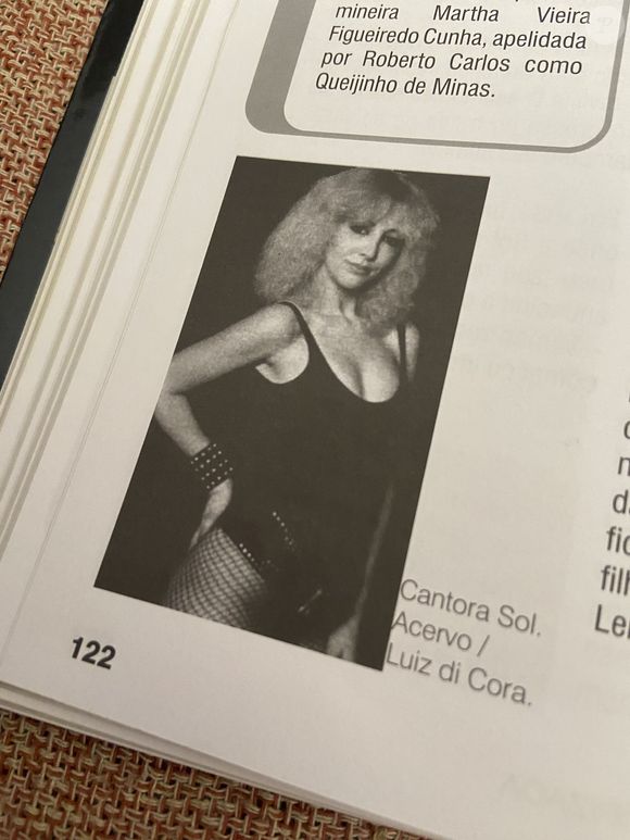 Sol é chamada de ‘Barbie puta’ em um trecho do livro onde Gretchen relata uma piada feita pela cantora Martinha
