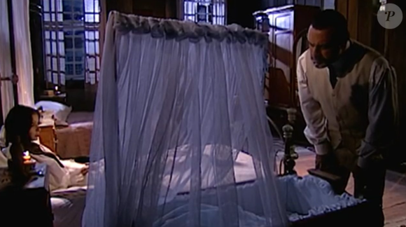 Gumercindo (Antonio Fagundes) conhece a neta e se comove com a criança