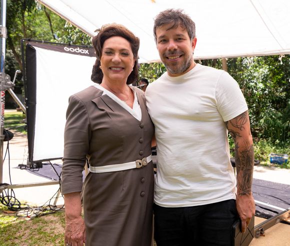 João Paulo Jabur e Anastácia (Eliane Giardini) nos bastidores da novela das seis