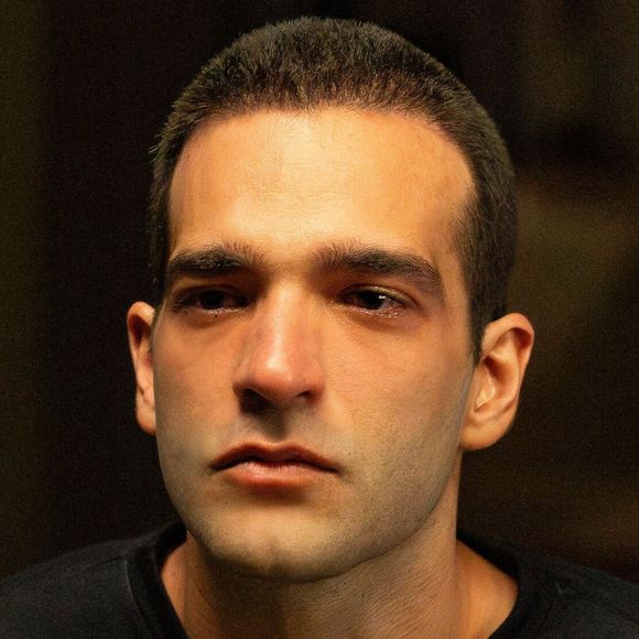 Afonso morre em 'Vale Tudo'? Filho de Odete Roitman descobre que tem leucemia, o rapaz sofrerá com sangramento, cansaço e manchas de sangue