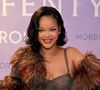 Rihanna grávida pela 3ª vez? 4 evidências estão deixando os fãs de cabelo em pé com a possível chegada de mais um 'baby Fenty'