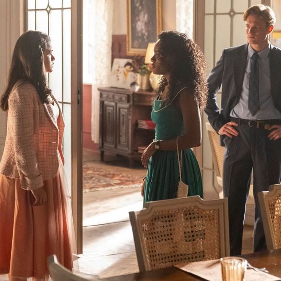 Bia (Maísa) conta para Beatriz (Duda Santos) que nunca transou com Beto (Pedro Novaes) durante o casamento no capítulo de 9 de junho em 'Garota do Momento'