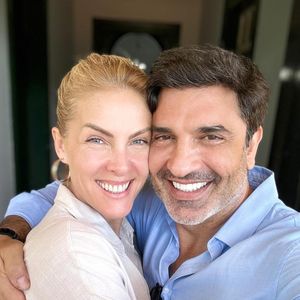 "O quanto batalhou para 'conquistar' o mundo e mesmo tendo que recomeçar tenho certeza que suas vitórias serão maiores. Te amo", escreveu Edu Guedes