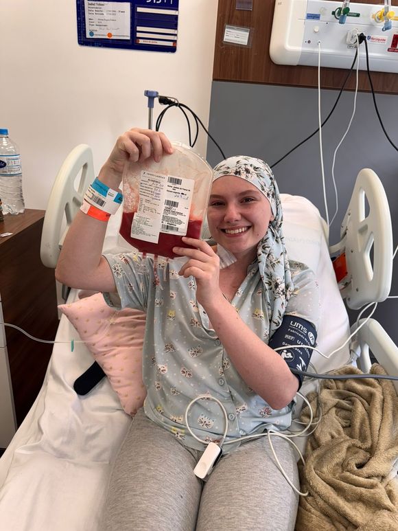 Isabel Veloso chegou a ter uma parada respiratória e desenvolveu um quadro de pneumonia grave