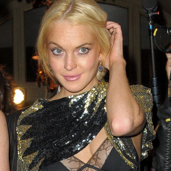 2009: Lindsay Lohan celebrando o aniversário da revista Vogue em evento
