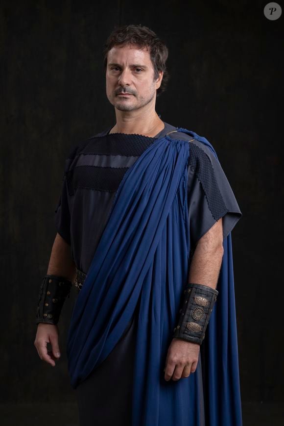 Sérgio Abreu está de volta à TV em 'Paulo, o Apóstolo': na nova série da Record, ator vive o Júlio