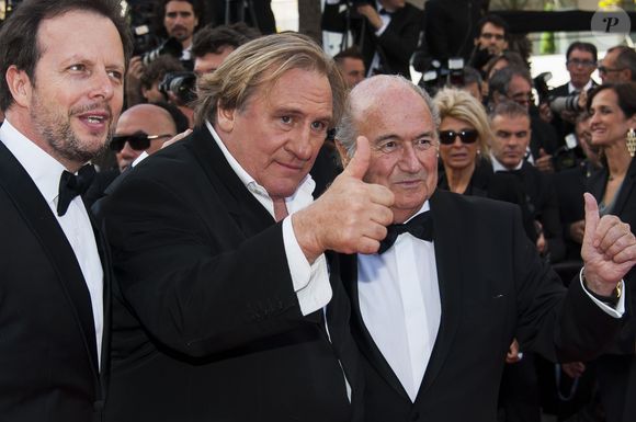 Joseph Blatter assistiu a 'United Passion' ao lado de Gerard Depardieu em lançamento de filme em 2014