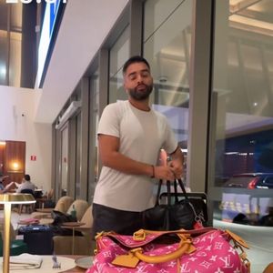 Virgínia surpreendeu ao deixar os filhos com Zé Felipe e retornar a Madrid após menos de 24 horas no Brasil. A viagem acontece em meio à polêmica com o Conselho Tutelar, que apura a frequência escolar da filha mais velha