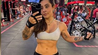 Antes e depois de Lauana Prado: cantora ganhou 5 kg de puro músculo após mudar alimentação e treinos. 'Gosto de me alimentar com...'