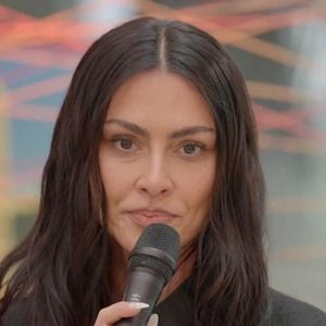 Nenhuma relação familiar deve custar a saúde mental de alguém, afirma Daniela Pereira ao explicar por que o Dia dos Pais pode ser um momento de reflexão sobre amor, limites e reconciliação