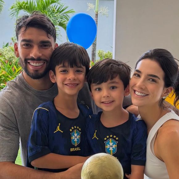 Duda Fournier mostrará sua vida ao lado de Lucas Paquetá no novo programa da Globo; os dois são pais de Benício e Filippo
