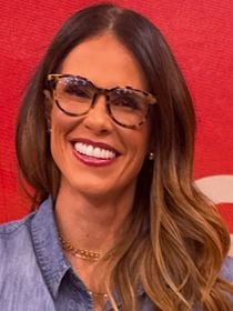 'Muitas pessoas entenderam a minha saída como etarismo, porque realmente nenhuma mulher do esporte consegue envelhecer em paz no vídeo. Mas...': aos 45 anos, Joanna de Assis envia conselho fundamental às meninas com sonho de carreira no telejornalismo esportivo; jornalista foi demitida da Globo após 2 décadas