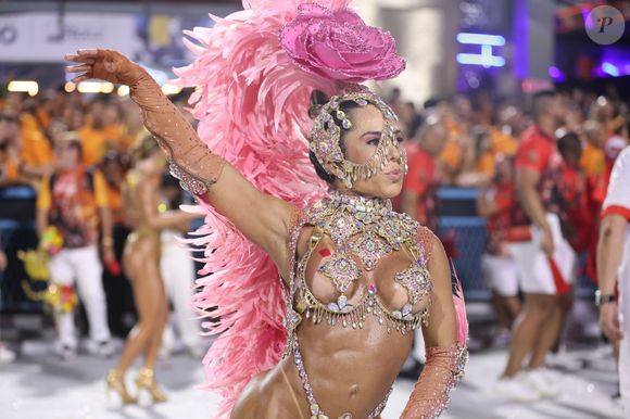 Mulher Melão comemora 18 anos na Sapucaí e estreia em um cargo inédito no Carnaval 2026: diretora de musas do Salgueiro