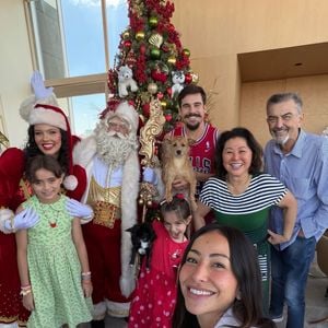 A informação foi compartilhada pela apresentadora na legenda de um carrossel de fotos publicado no Instagram, que mostrava uma celebração antecipada da data.