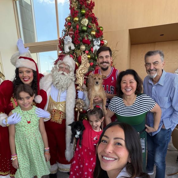 A informação foi compartilhada pela apresentadora na legenda de um carrossel de fotos publicado no Instagram, que mostrava uma celebração antecipada da data.