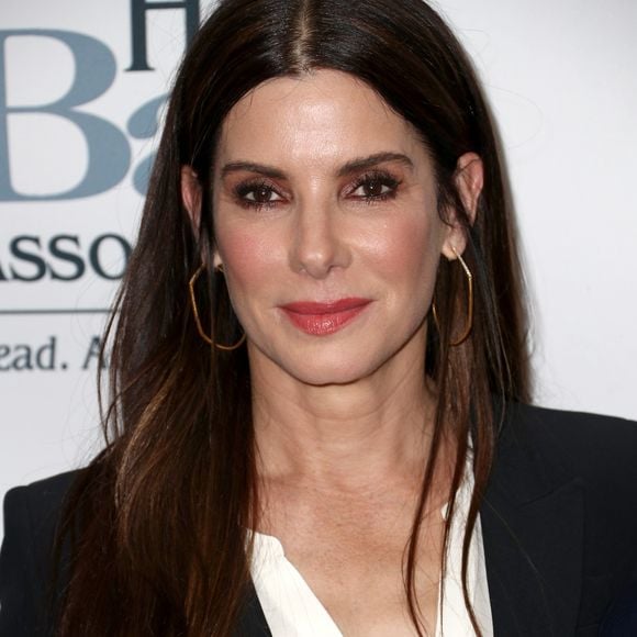 Sandra Bullock, porém, aposta em tratamentos estéticos nada invasivos para a pele