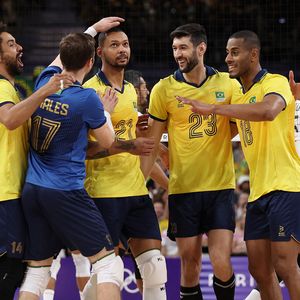 Quando um jogador de vôlei vira o centro das atenções por um motivo inesperado.