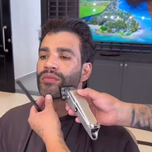 Mudança no visual do Embaixador, feita em 2024, volta a virar assunto entre fãs após repercussão do vídeo publicado por Edson Oliveira e Maiky Correa no Instagram