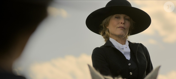 A Netflix apostou alto em Os Abandonados, série western criada por Kurt Sutter, de Sons of Anarchy. Apesar da boa audiência inicial, a produção enfrenta duras críticas e tem futuro incerto no streaming