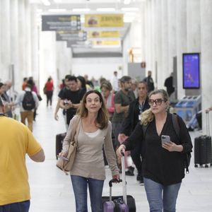 Flávia Monteiro relatou que junto com a descoberta do câncer de pele, a mãe tratava tumor no estômago e o pai, um na próstata