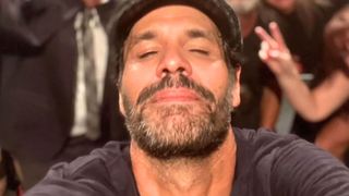 'Enviem orações': em coma, ator de novelas da Globo e Record luta pela vida após complicações em cirurgia e família clama por recuperação