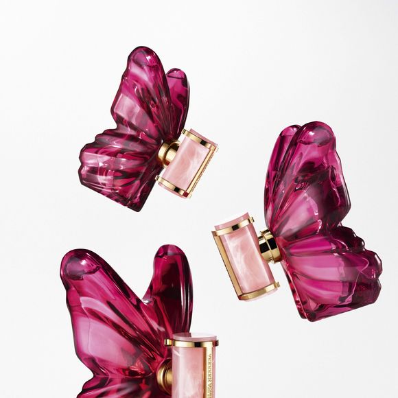 'Se o perfume é maravilhoso, o frasco deve ser espetacular. Na Carolina Herrera, buscamos sempre quebrar padrões e criar formas marcantes que refletem nosso amor pela criatividade e pelos materiais nobres', afirma diretora-criativa de Carolina Herrera