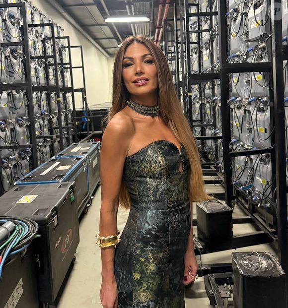 "Convivi muitos anos com uma sinusite crônica, cuja a indicação era essa. Confesso que levei um tempo pra me encorajar a fazê-la", escreveu