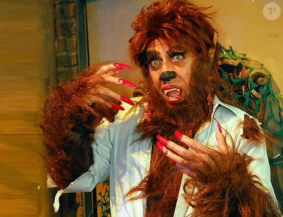 Paulo Silvino como Lobichomem nos bastidores do 'Zorra' em 2010