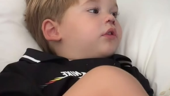 José Leonardo, filho de Virgínia e Zé Felipe, de 2 anos, bate o nariz e leva 5 pontos; pai revela susto: 'Sai muito sangue'