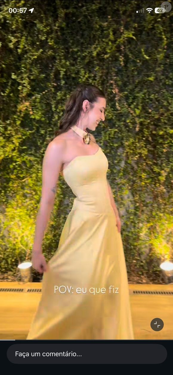 Um dos pontos que mais chamaram atenção no vídeo foi a harmonia e identidade entre os looks confeccionados por Izabel, mesmo com paletas de cores diversas e propostas diferentes