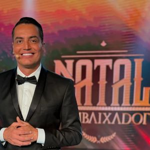 Leo Dias: ‘O que eu ouvi e vou trazer agora pra vocês, mas eu não posso confirmar 100% a informação, é que hoje à noite, na noite de natal, vai ter um anúncio do casal’