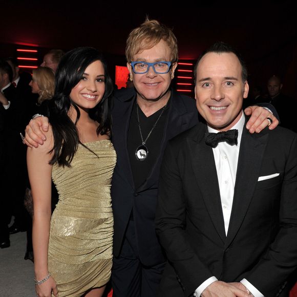 A experiência de Elton John com a sobriedade entrou em choque com a estratégia adotada por Demi Lovato durante uma fase de sua recuperação