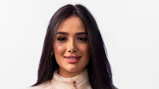 Jordana, do 'BBB 26', ficou irreconhecível após gastar R$ 40 mil em plásticas; antes e depois viraliza e médico opina: 'Não é uma receita de bolo replicada'