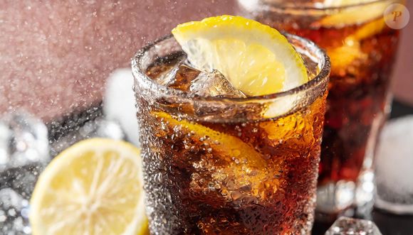 É evidente que o excesso de açúcar não faz bem à saúde, razão pela qual muitas vezes recorremos a bebidas "zero" açúcar.