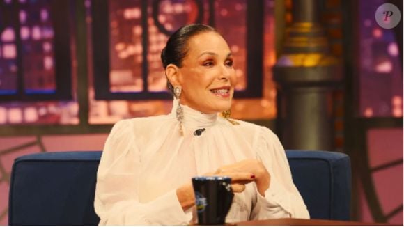 Carolina Ferraz revelou para Danilo Gentili que não pretende fazer mais novelas