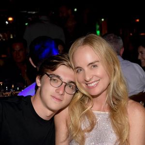 Angélica é mãe de Benício e de Joaquim.