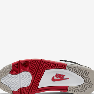 Reeditado em 2020, o Air Jordan 4 Fire Red provou que alguns clássicos simplesmente não envelhecem e seguem despertando desejo entre colecionadores e fashionistas