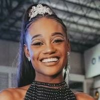 Aos 17 anos, rainha de bateria da Beija-Flor é surpreendida com gravidez e diz estar 'assustada': 'Não quero romantizar isso'