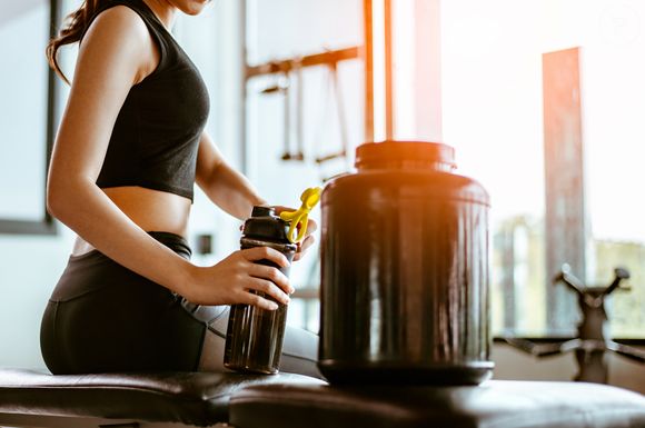 Dieta para ganhar massa magra: Whey protein, creatina, BCAA e glutamina são alguns dos principais suplementos alimentares do mercado