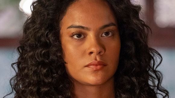 Globo cogita dar castigo a Bella Campos após tretas da atriz com Cauã Reymond no bastidor de 'Vale Tudo', diz coluna