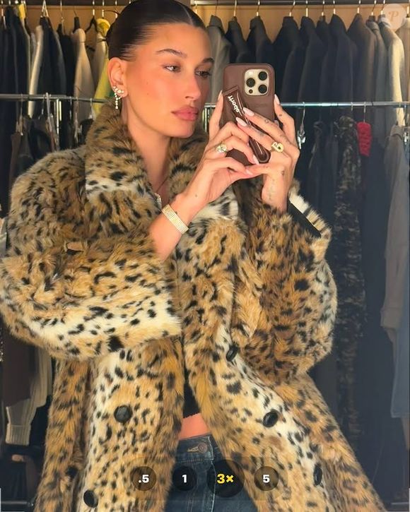 Hailey Bieber dispensa o glúten, açúcar e carne em sua dieta, mas vez ou outra se permite escapar do plano alimentar