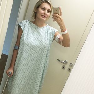 Andressa Urach lançou o livro meses depois de quase morrer por uma infecção generalizada, em decorrência da aplicação de PMMA e hidrogel nas pernas