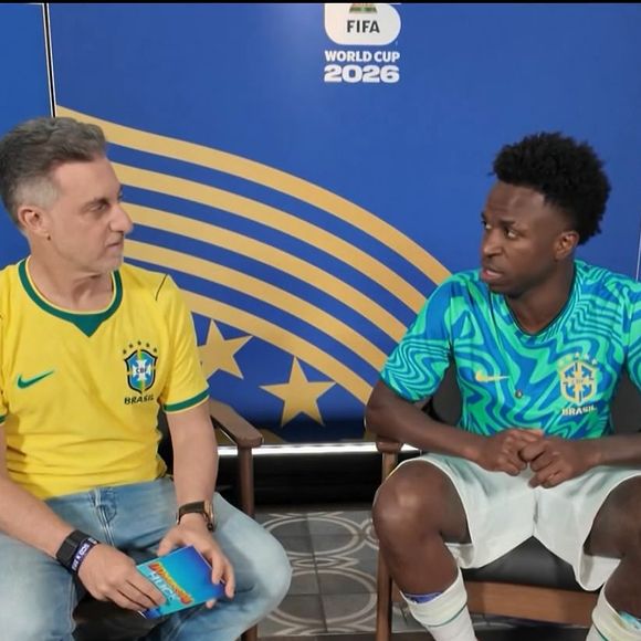 Luciano Huck deixou Vini Jr. desconcertado ao sugerir que falariam de Virgínia durante entrevista