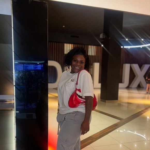 "Impossível [ser gravidez], amor. Aqui ó, chipada! Quero filho agora não", comentou Jojo Todynho, que só pretende engravidar em 2029