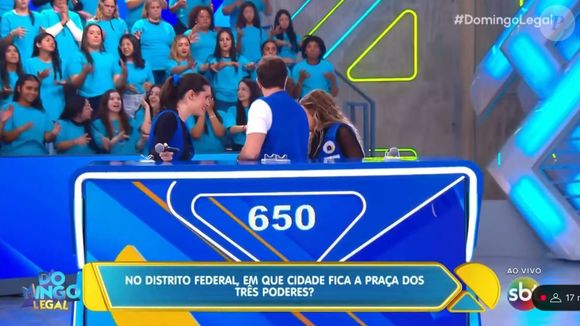 'Domingo Legal', do SBT: filho de Gugu Liberato e filhas de Celso Portiolli e Luis Ricardo não souberam dizer onde fica a Praça dos Três Poderes