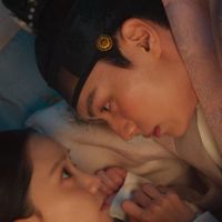 Quem namora quem em 'Bon Appétit, Vossa Majestade'? Química de YoonA e Lee Chae-min pega fogo em beijo, mas a resposta é um tanto chocante