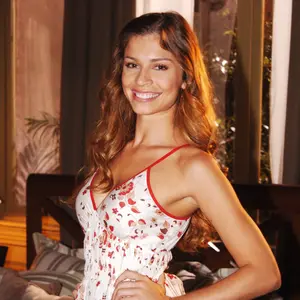 Grazi Massafera ‘é uma atriz e uma boa atriz. Que se continuar estudando, vai ter um belo futuro pela frente’, declarou Manoel Carlos