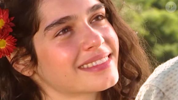 De acordo com a grade da programação da Globo, até o último capítulo, o horário da novela 'Cabocla' passa a ser das 15h25, até as 15h55, com duração de 30 minutos.