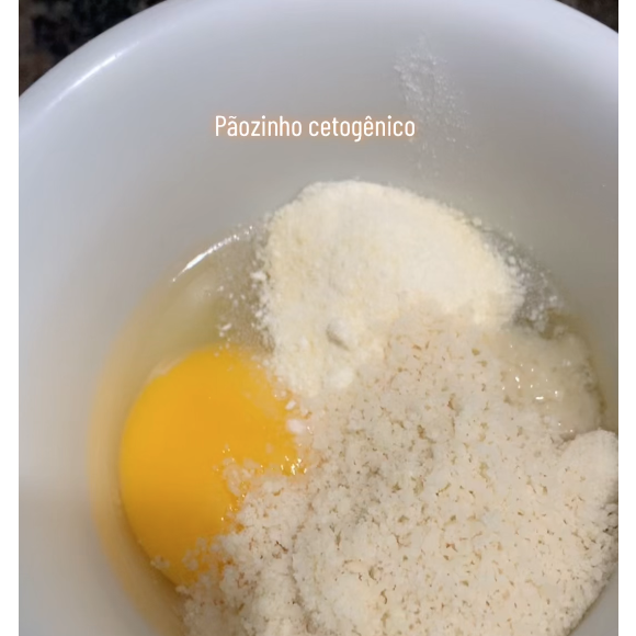 Pãozinho de Suzy Rêgo leva apenas 5 ingredientes e não tem farinha de trigo na composição
